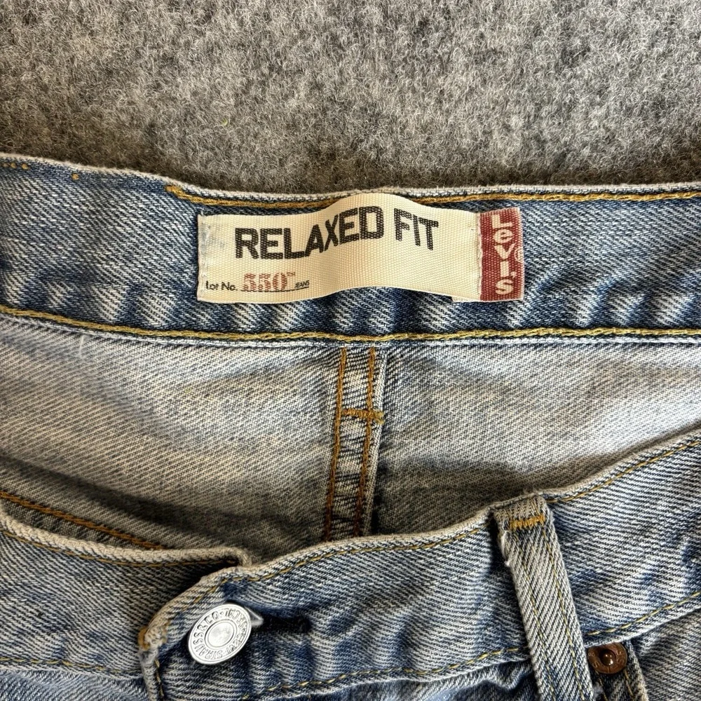 Levi Jeans Mens 550 40x34 Light/Medium‎ Wash Relaxed Fit Blue Denim